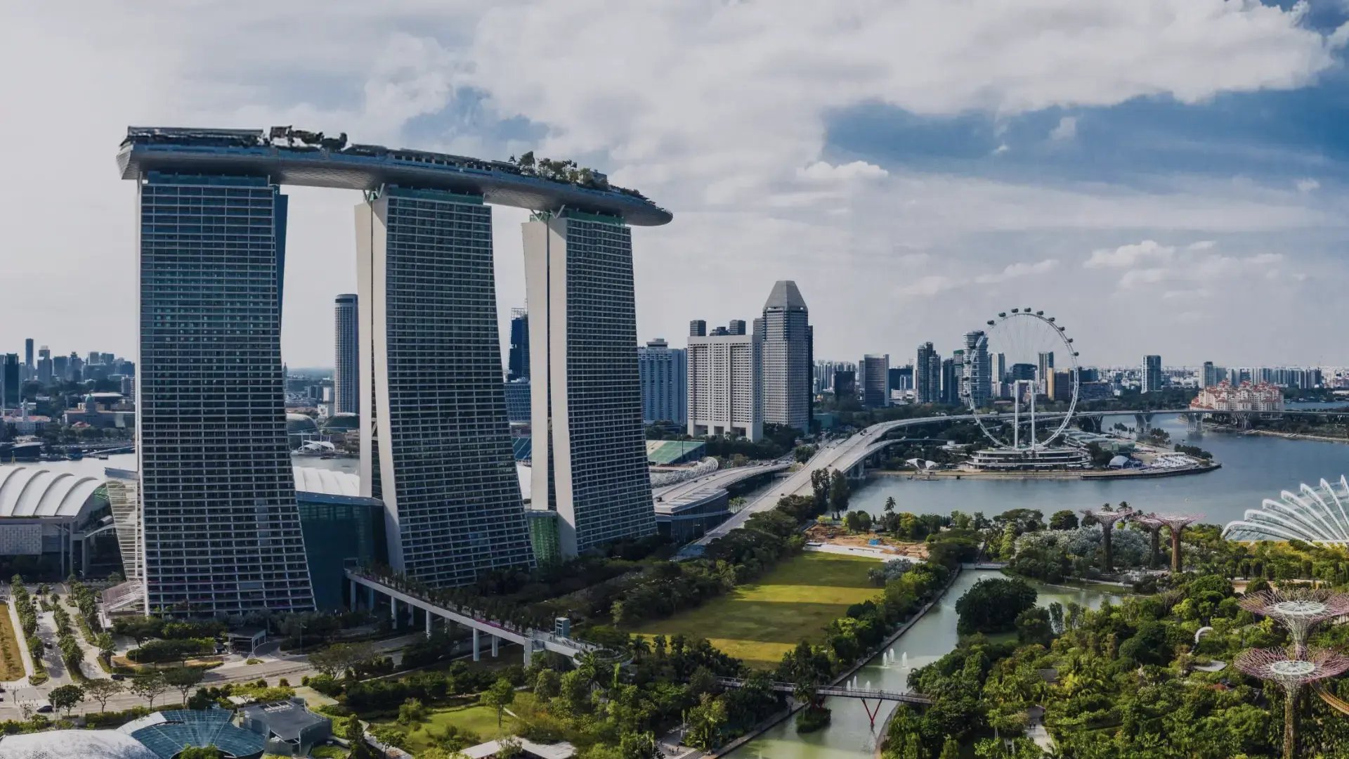 sbi-singapour-agence-data-ai-epm